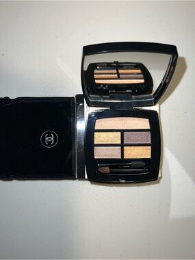 CHANEL LES BEIGES Healthy Glow Natural Eyeshadow Palette - Deep BRAND NEW